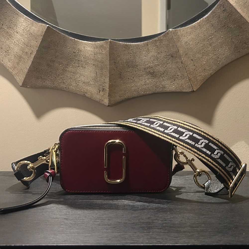 Marc Jacobs “The snapshot”Burgundy Crossbody Bag with Gold Accents